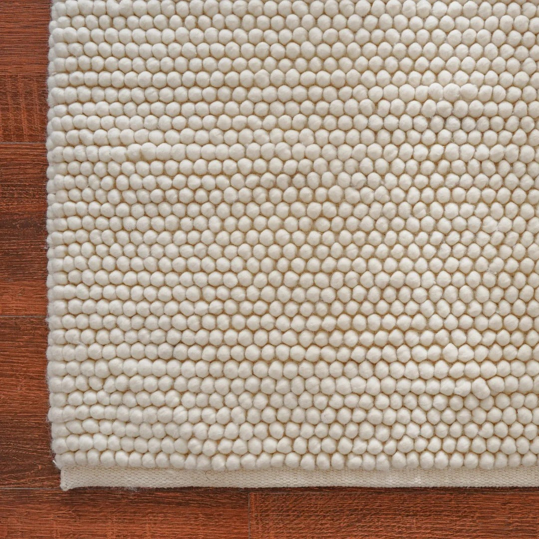 Aurelia Pearl Wool Rug – Handwoven Chunky Loop Weave in Ivory