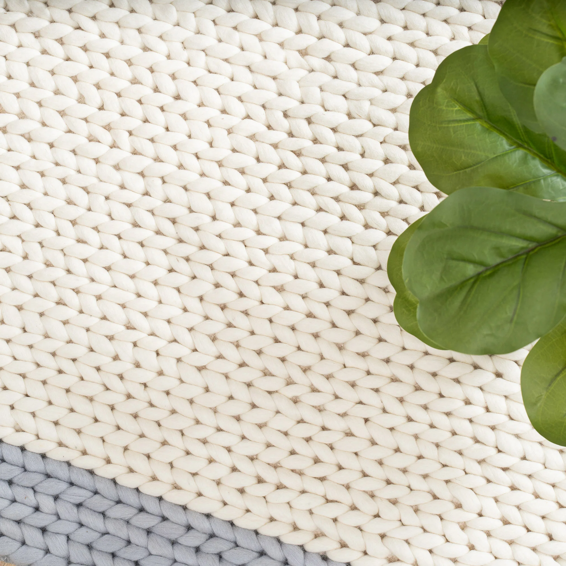Handwoven Cable Knit Wool Rug – Ivory & Grey Border