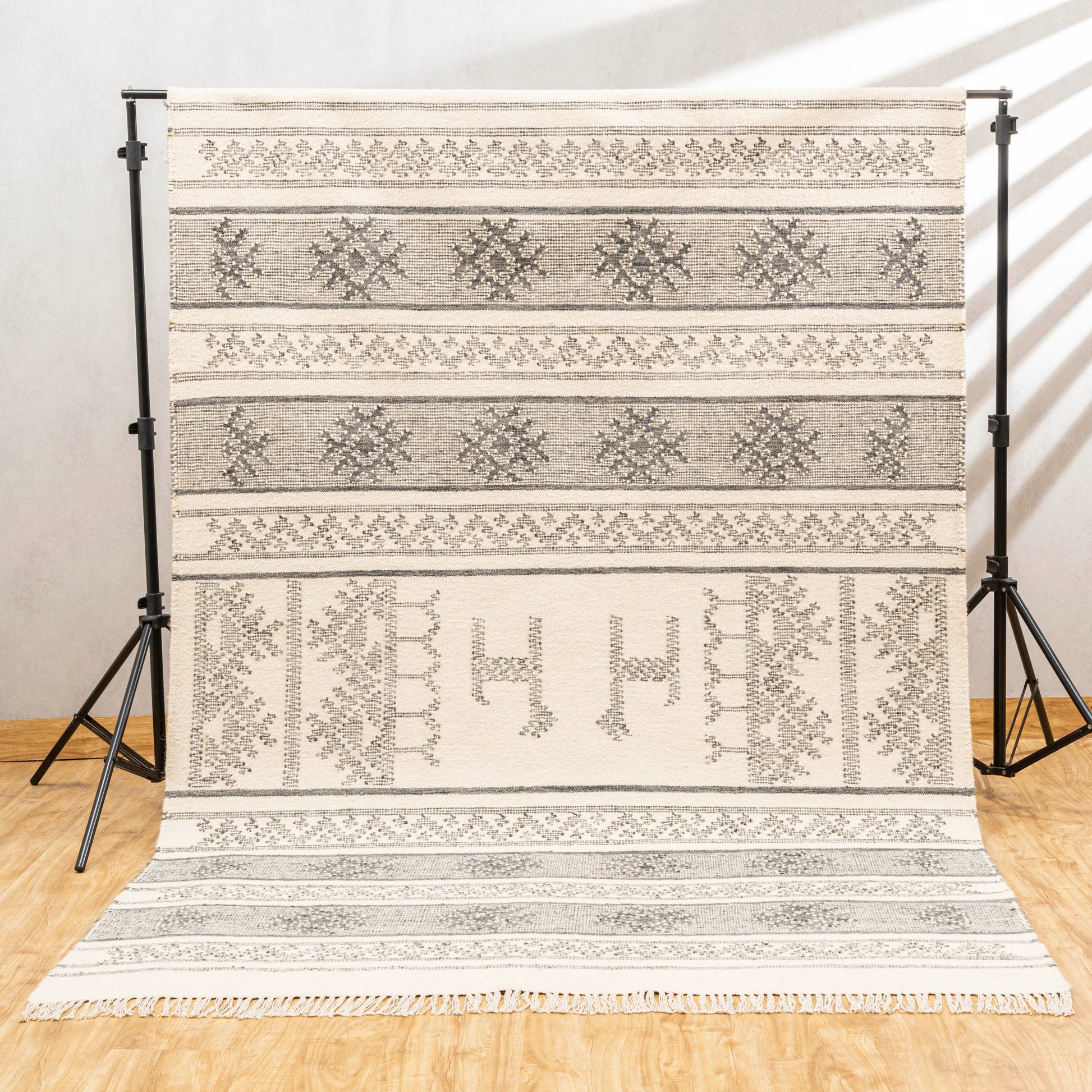 Anaya Pearl Wool Rug – Handwoven Panja Oriental Rug in Off-White with Subtle Grey Accents