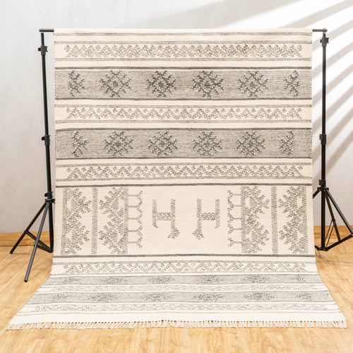Anaya Pearl Wool Rug – Handwoven Panja Oriental Rug in Off-White with Subtle Grey Accents