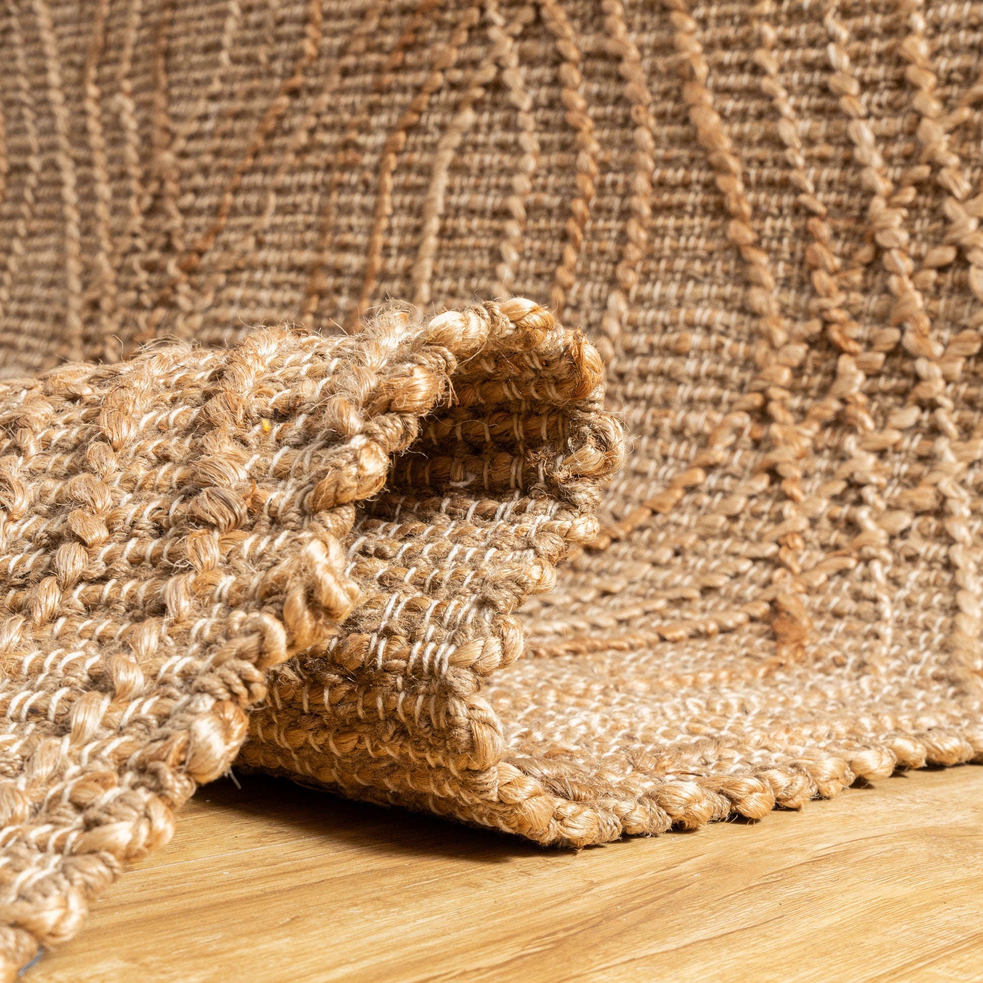 Quinn Grid Hemp Rug – Handwoven Jute Area Rug with Geometric Design in Natural Tone.