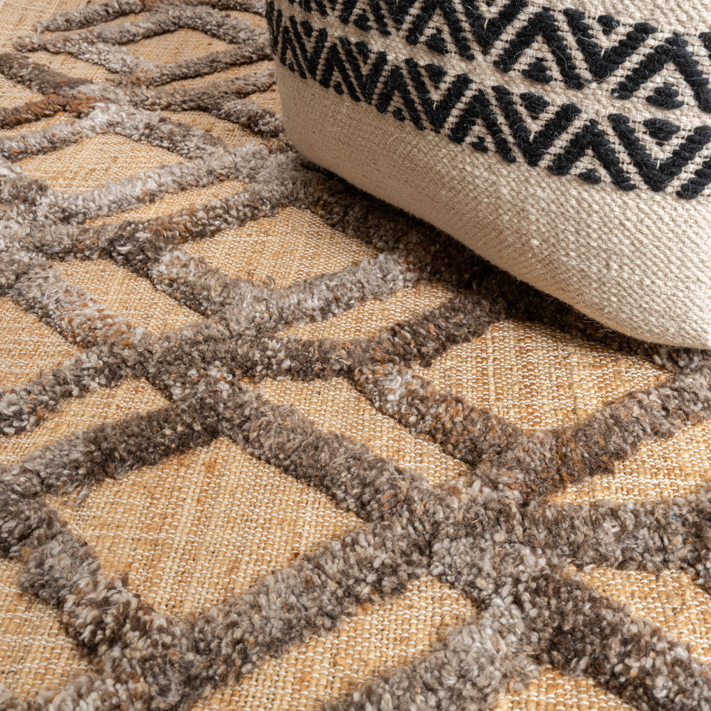 Lina Layered Rug – Natural Wool & Jute, Handwoven to Last