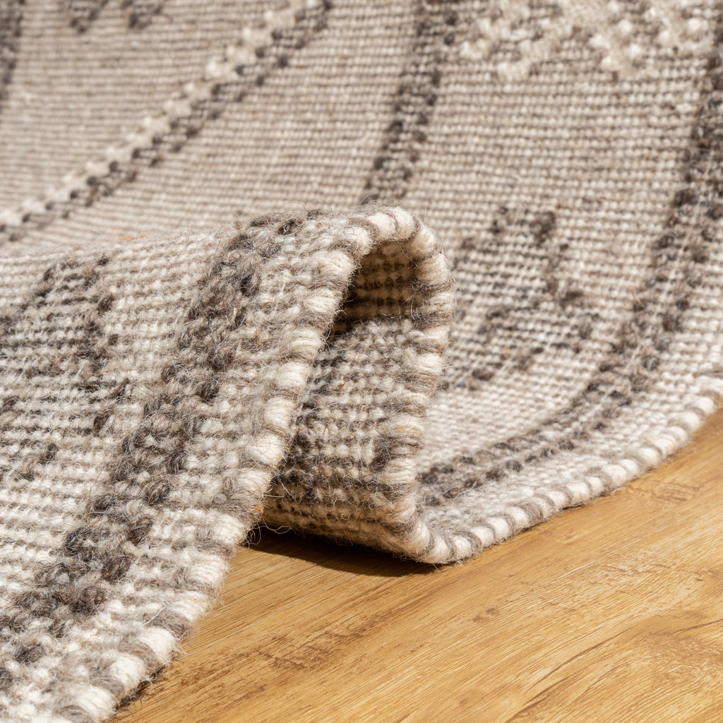 Sienna Mocha Wool Rug – Handwoven Panja Oriental Design