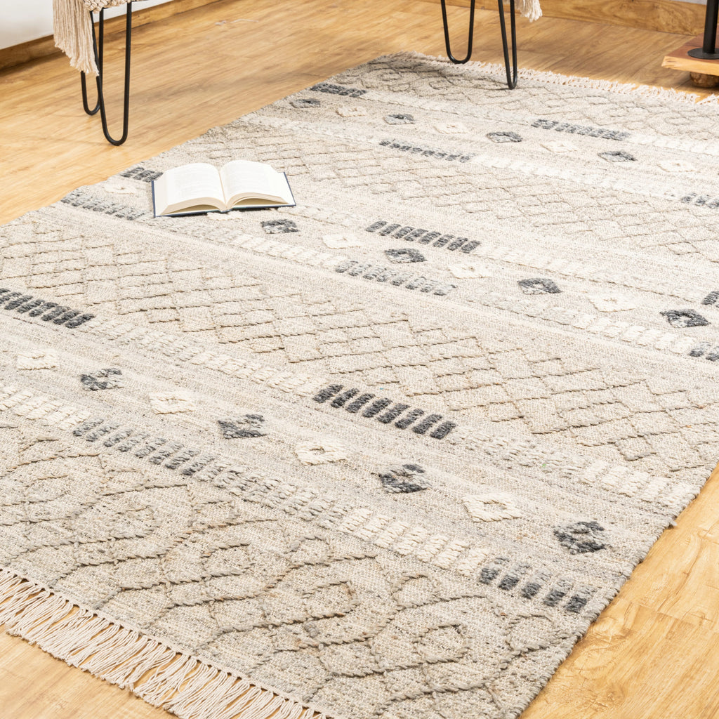 Isla Stone Saharan Rug – Handwoven Jute & Recycled PET Tribal Rug in Textured Grey  ⸻