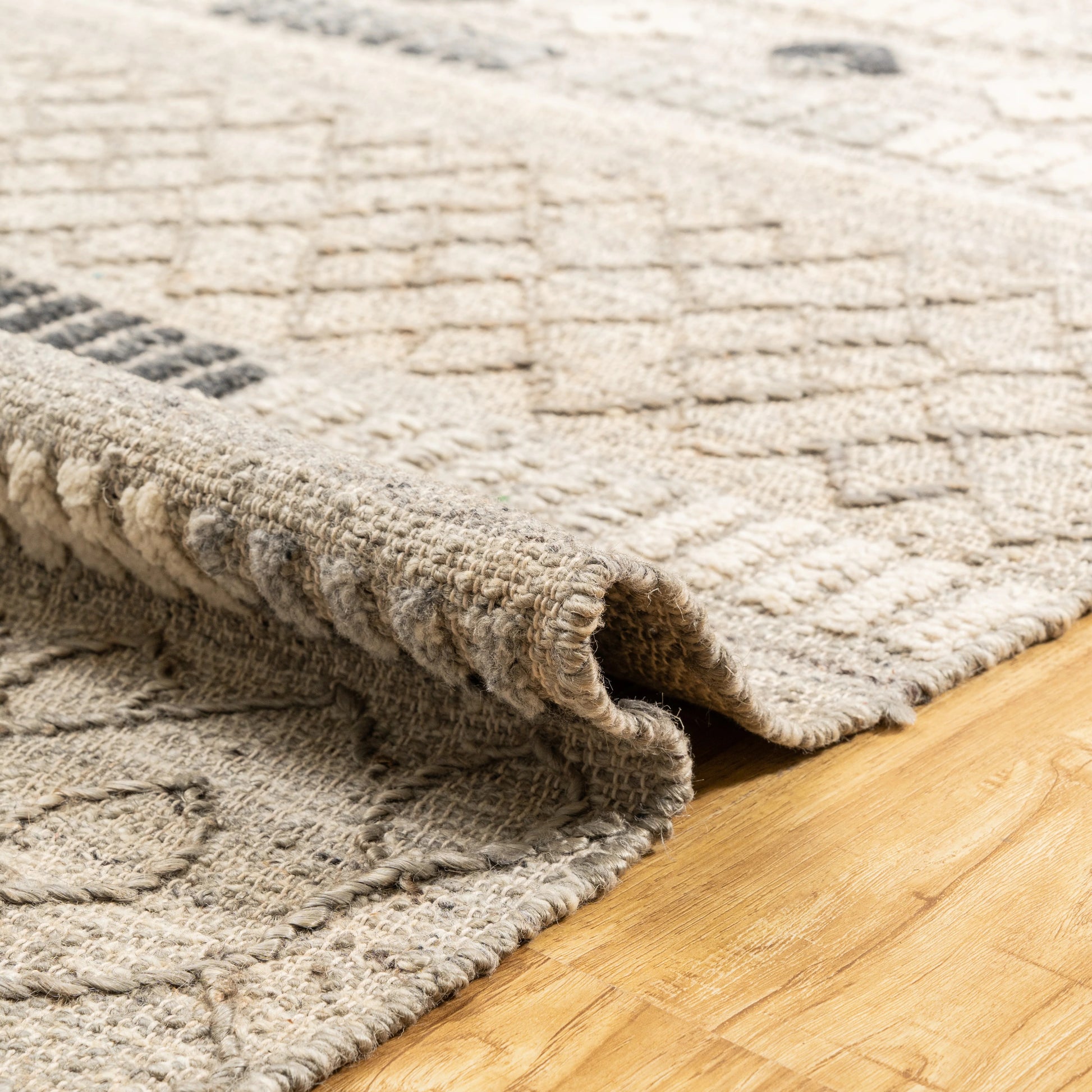Isla Stone Saharan Rug – Handwoven Jute & Recycled PET Tribal Rug in Textured Grey  ⸻